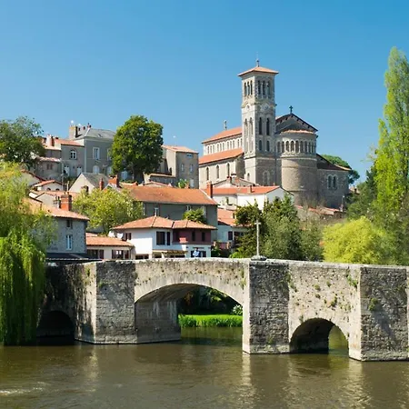 Domaine Le Jardin Suspendu - Piscine Chauffee - Proche Parc Puy Dufou 4* Montfaucon-Montigne