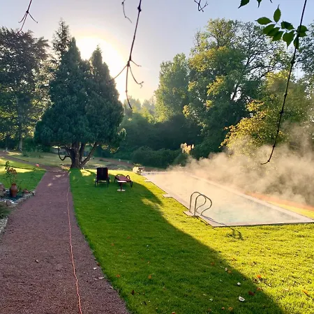 Bed and Breakfast Domaine Le Jardin Suspendu - Piscine Chauffee - Proche Parc Puy Dufou 4*