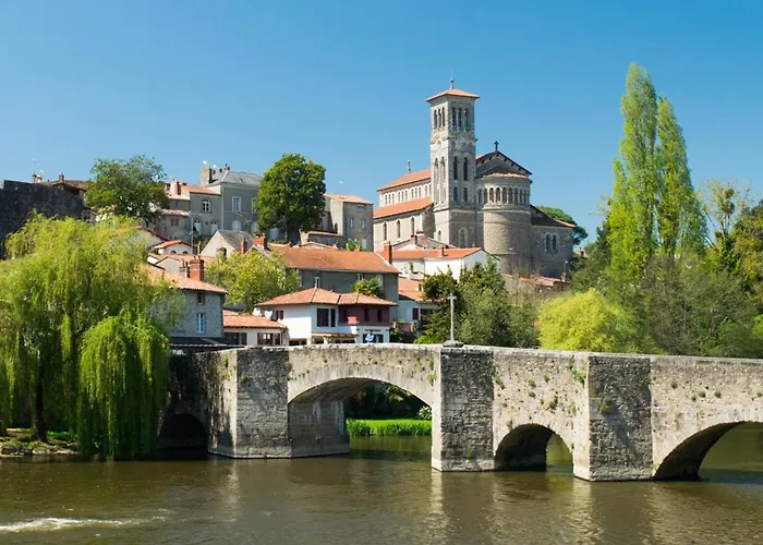 Domaine Le Jardin Suspendu - Piscine Chauffee - Proche Parc Puy Dufou 4* Montfaucon-Montigne