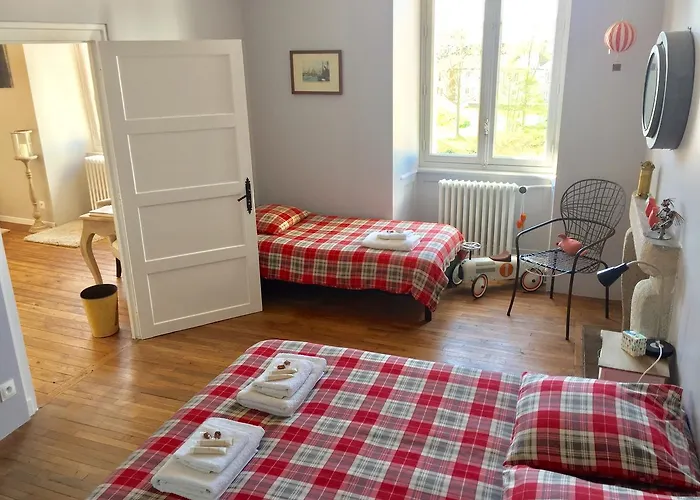 Domaine Le Jardin Suspendu - Piscine Chauffee - Proche Parc Puy Dufou לינה וארוחת בוקר Montfaucon-Montigne