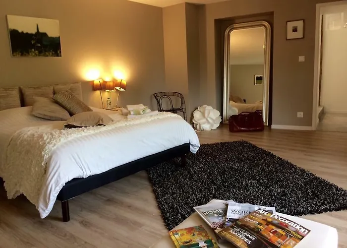 D'hôtes Domaine Le Jardin Suspendu - Piscine Chauffée - Proche Du Puy Dufou - Couette-café Montfaucon-Montigne