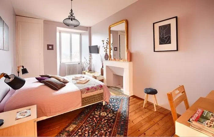 Couette-café D'hôtes Domaine Le Jardin Suspendu - Piscine Chauffée - Proche Du Puy Dufou - 4*